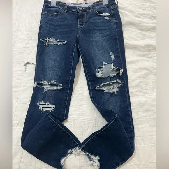 American Eagle distressed stretch jeans. Size 10 - Picture 3 of 5